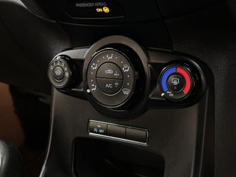 FORD FIESTA 1.0 T EcoBoost ST-Line