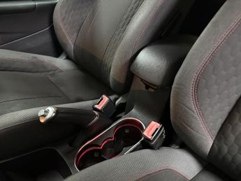 FORD FIESTA 1.0 T EcoBoost ST-Line