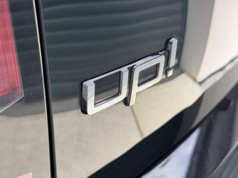 VOLKSWAGEN UP! 1.0 Move up!
