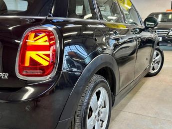 MINI HATCH 1.5 Cooper Classic Steptronic Euro 6 (s/s) 5dr