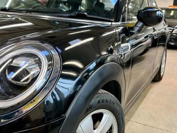 MINI HATCH 1.5 Cooper Classic Steptronic Euro 6 (s/s) 5dr