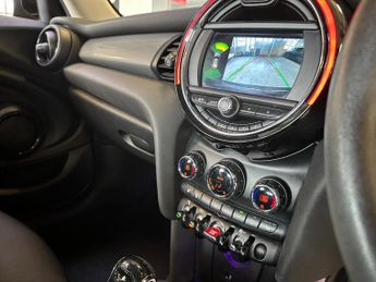 MINI HATCH 1.5 Cooper Classic Steptronic Euro 6 (s/s) 5dr