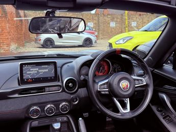 ABARTH 124 SPIDER 1.4 Abarth 124 Spider 1.4 Turbo Multiair 170hp Manual