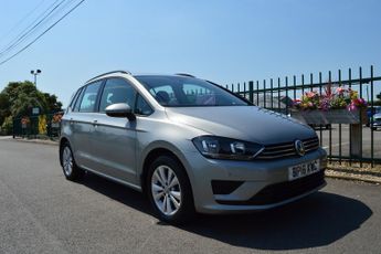 VOLKSWAGEN GOLF SV 1.4 TSI BlueMotion Tech SE