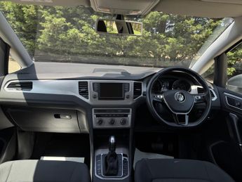 VOLKSWAGEN GOLF SV 1.4 TSI BlueMotion Tech SE