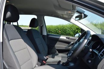 VOLKSWAGEN GOLF SV 1.4 TSI BlueMotion Tech SE