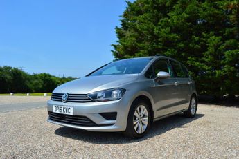VOLKSWAGEN GOLF SV 1.4 TSI BlueMotion Tech SE