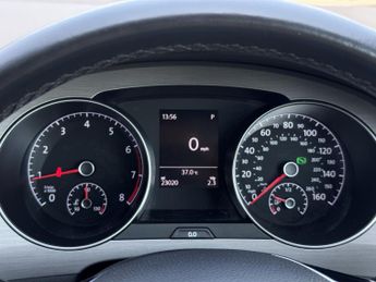 VOLKSWAGEN GOLF SV 1.4 TSI BlueMotion Tech SE