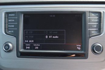 VOLKSWAGEN GOLF SV 1.4 TSI BlueMotion Tech SE