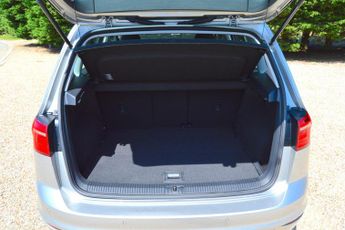 VOLKSWAGEN GOLF SV 1.4 TSI BlueMotion Tech SE