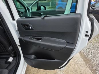 PEUGEOT 3008 1.6 BlueHDi Allure