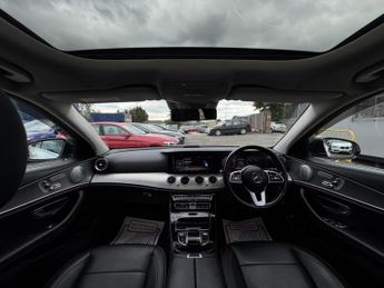 MERCEDES-BENZ E CLASS 2.0 E220d SE (Premium Plus) Saloon 4dr Diesel G-Tronic+ Euro 6 (