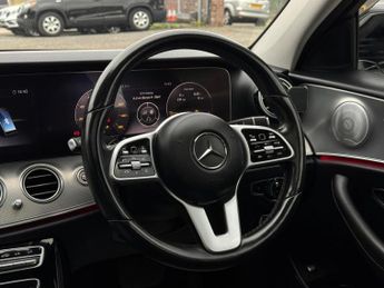 MERCEDES-BENZ E CLASS 2.0 E220d SE (Premium Plus) Saloon 4dr Diesel G-Tronic+ Euro 6 (