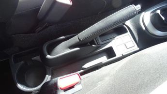 TOYOTA YARIS 1.3 Dual VVT-i T Spirit