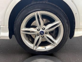 FORD KUGA 2.0 TDCi Titanium X