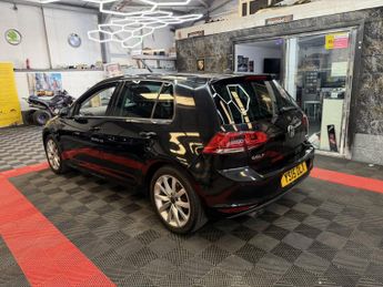 VOLKSWAGEN GOLF 2.0 TDI BlueMotion Tech GT