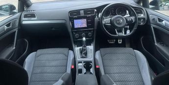 VOLKSWAGEN GOLF 2.0 TDI R-Line DSG Euro 6 (s/s) 5dr