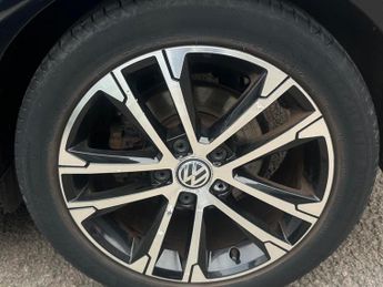 VOLKSWAGEN GOLF 2.0 TDI R-Line DSG Euro 6 (s/s) 5dr
