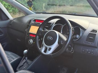 KIA VENGA 1.6 3 Auto Euro 5 5dr (Sat Nav)