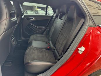 MERCEDES-BENZ CLA 2.1 CLA220d AMG Sport
