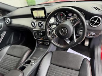 MERCEDES-BENZ CLA 2.1 CLA220d AMG Sport