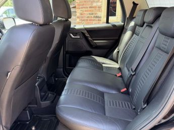 LAND ROVER FREELANDER 2 2.2 SD4 Sport LE