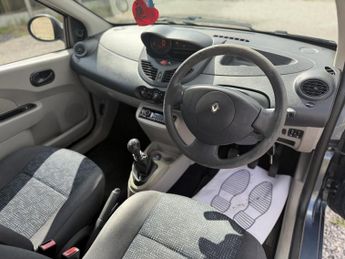 RENAULT TWINGO Hatchback 2007 - 2013