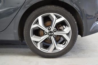 KIA CEED 1.4 T-GDi 3