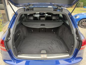 MERCEDES-BENZ C CLASS 4.0 C63 V8 BiTurbo AMG