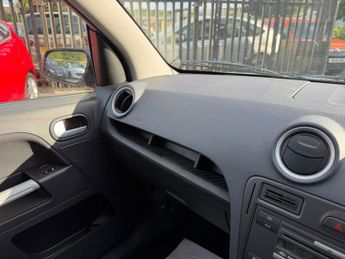 FORD FUSION 1.6 Zetec