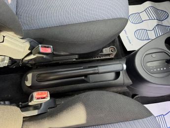 FORD FUSION 1.6 Zetec