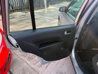 FORD FUSION 1.6 Zetec