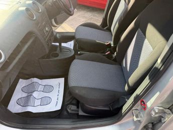 FORD FUSION 1.6 Zetec