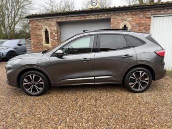 FORD KUGA 2.5 Kuga ST-Line X Edition 5 door 2.5 Duratec PHEV 225PS FWD CVT