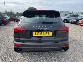 PORSCHE CAYENNE 3.0 V6 E-Hybrid S TiptronicS 4WD Euro 6 (s/s) 5dr