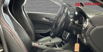 MERCEDES-BENZ GLA 2.1 GLA220d AMG Line 7G-DCT 4MATIC Euro 6 (s/s) 5dr