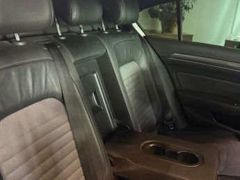 VOLKSWAGEN PASSAT 2.0 TDI BlueMotion Tech R-Line