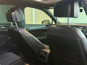 VOLKSWAGEN PASSAT 2.0 TDI BlueMotion Tech R-Line