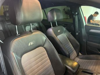 VOLKSWAGEN PASSAT 2.0 TDI BlueMotion Tech R-Line