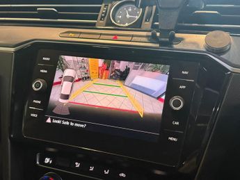 VOLKSWAGEN PASSAT 2.0 TDI BlueMotion Tech R-Line