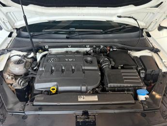 VOLKSWAGEN PASSAT 2.0 TDI BlueMotion Tech R-Line