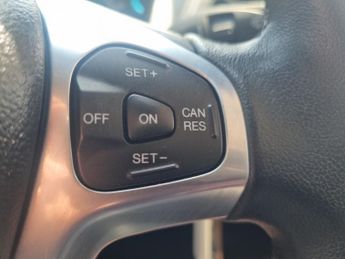 FORD B-MAX 1.6 Titanium