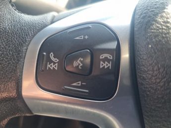 FORD B-MAX 1.6 Titanium