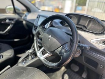 PEUGEOT 208 1.2 PureTech Tech Edition EAT Euro 6 (s/s) 5dr