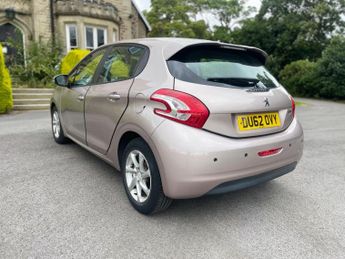 PEUGEOT 208 1.4 e-HDi Active EGC Euro 5 (s/s) 5dr