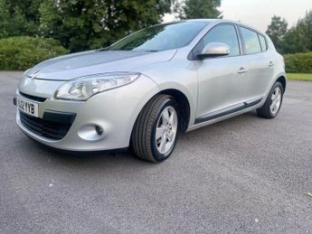 RENAULT MEGANE 1.5 dCi Dynamique TomTom EDC Euro 5 5dr