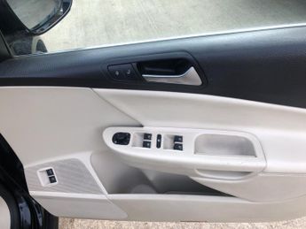 VOLKSWAGEN PASSAT 2.0 TDI Highline Plus