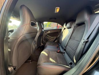 MERCEDES-BENZ A CLASS 2.1 A220 CDI AMG Night Edition