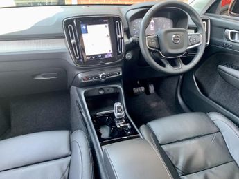 VOLVO XC40 1.5 Inscription Pro T3 (163 hp) Auto