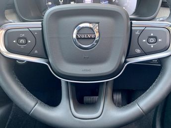 VOLVO XC40 1.5 Inscription Pro T3 (163 hp) Auto